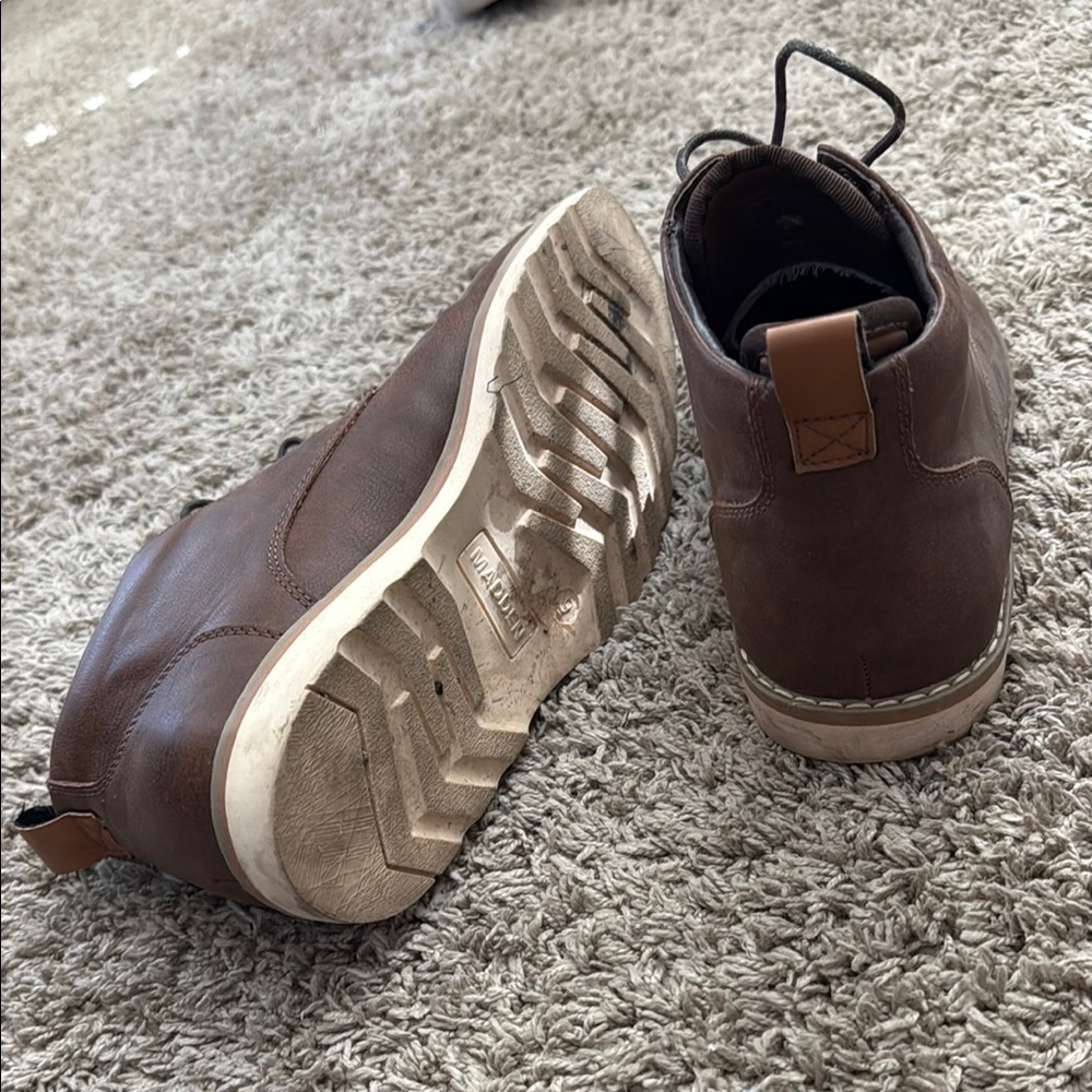 Men's Brown Leather Chukka Boots - Picture 6 of 6